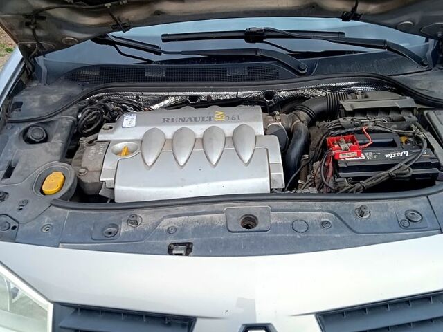 Рено Меган, об'ємом двигуна 1.6 л та пробігом 235 тис. км за 3650 $, фото 8 на Automoto.ua