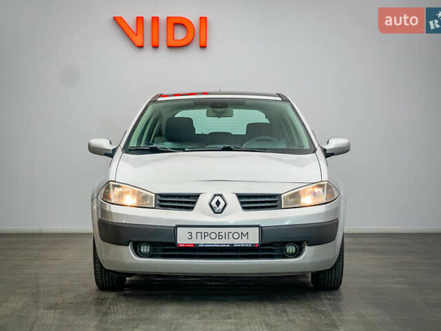 Рено Меган, объемом двигателя 1.6 л и пробегом 216 тыс. км за 4841 $, фото 4 на Automoto.ua