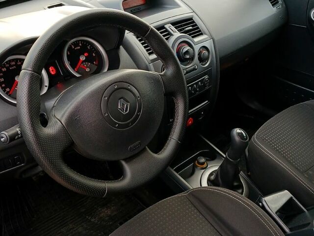 Рено Меган, объемом двигателя 14 л и пробегом 171 тыс. км за 4150 $, фото 9 на Automoto.ua