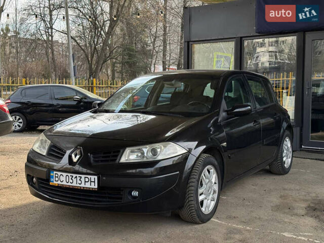 Рено Меган, об'ємом двигуна 2 л та пробігом 208 тис. км за 4800 $, фото 5 на Automoto.ua