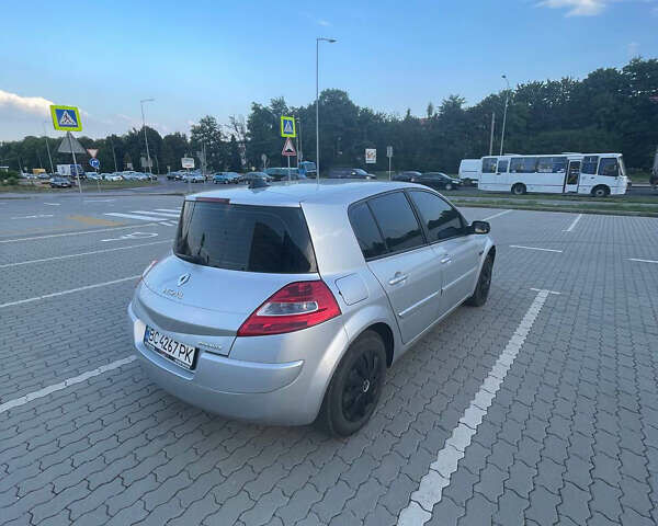 Рено Меган, об'ємом двигуна 1.6 л та пробігом 311 тис. км за 4650 $, фото 4 на Automoto.ua