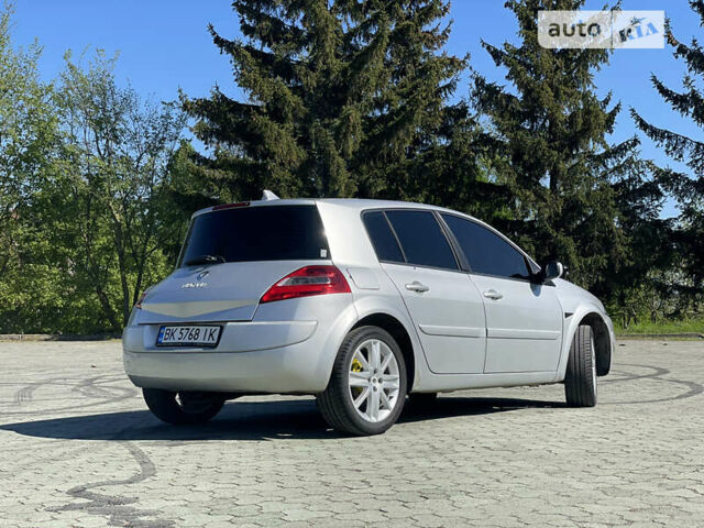 Рено Меган, объемом двигателя 1.6 л и пробегом 285 тыс. км за 4000 $, фото 3 на Automoto.ua