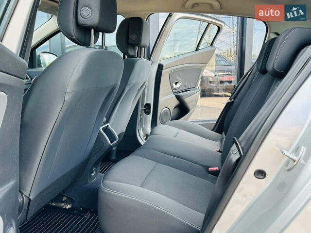 Рено Меган, об'ємом двигуна 1.6 л та пробігом 180 тис. км за 7399 $, фото 20 на Automoto.ua