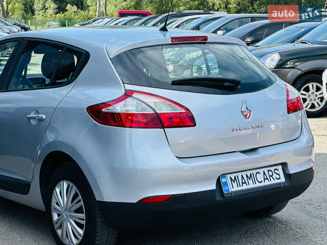Рено Меган, об'ємом двигуна 1.6 л та пробігом 180 тис. км за 7399 $, фото 14 на Automoto.ua