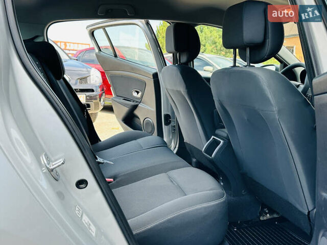 Рено Меган, об'ємом двигуна 1.6 л та пробігом 180 тис. км за 7399 $, фото 19 на Automoto.ua