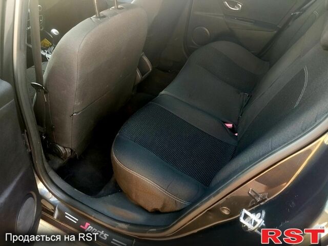 Рено Меган 2008 в Днепре (Днепропетровске) на Automoto.ua Рено Меган, объемом двигателя 1.5 л и пробегом 330 тыс. км за 6500 $, фото 4 на Automoto.ua