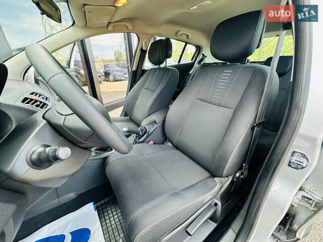 Рено Меган, об'ємом двигуна 1.6 л та пробігом 180 тис. км за 7399 $, фото 37 на Automoto.ua