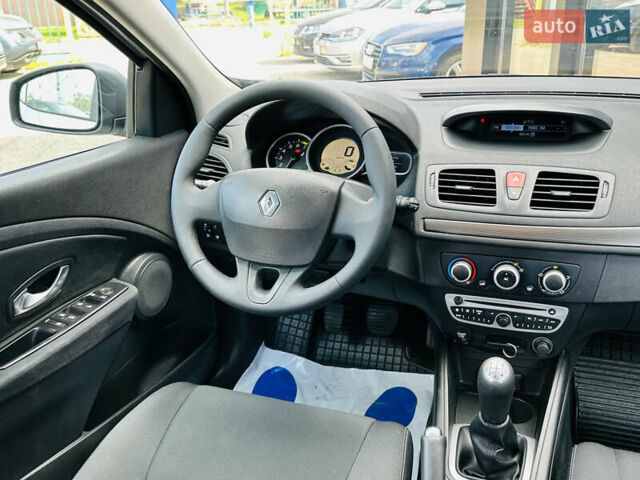 Рено Меган, об'ємом двигуна 1.6 л та пробігом 180 тис. км за 7399 $, фото 22 на Automoto.ua