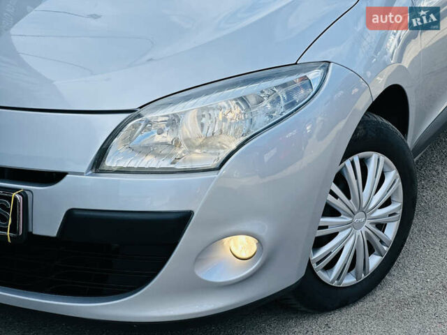 Рено Меган, об'ємом двигуна 1.6 л та пробігом 180 тис. км за 7399 $, фото 2 на Automoto.ua