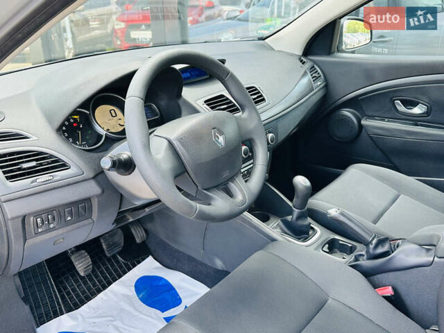 Рено Меган, об'ємом двигуна 1.6 л та пробігом 180 тис. км за 7399 $, фото 17 на Automoto.ua