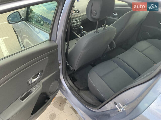 Рено Меган, объемом двигателя 1.6 л и пробегом 231 тыс. км за 6300 $, фото 13 на Automoto.ua