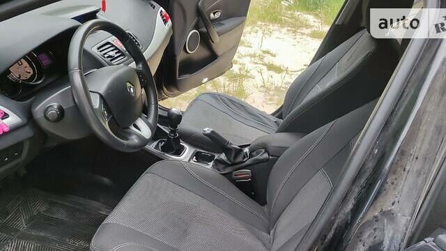 Рено Меган, об'ємом двигуна 1.5 л та пробігом 150 тис. км за 6500 $, фото 14 на Automoto.ua