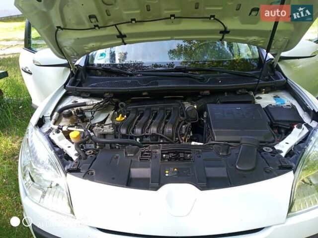 Рено Меган, объемом двигателя 1.6 л и пробегом 172 тыс. км за 6780 $, фото 2 на Automoto.ua