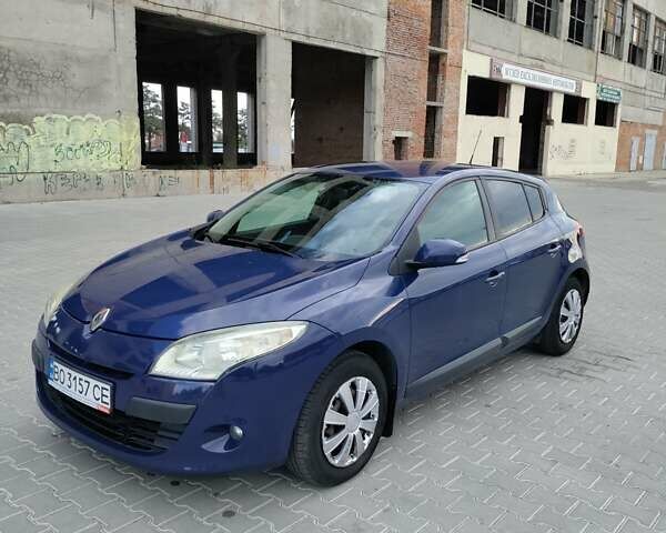Рено Меган, объемом двигателя 1.6 л и пробегом 194 тыс. км за 5200 $, фото 6 на Automoto.ua