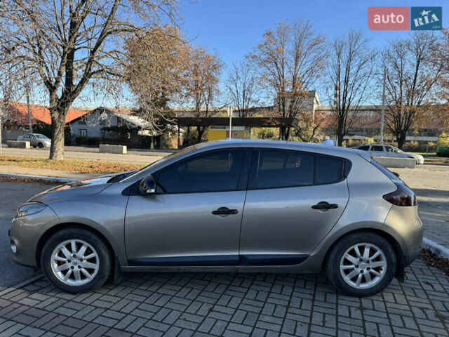 Рено Меган, объемом двигателя 1.6 л и пробегом 180 тыс. км за 7200 $, фото 14 на Automoto.ua