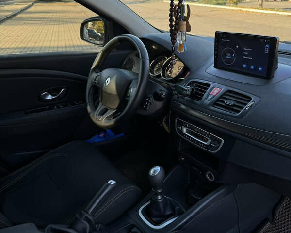 Рено Меган, объемом двигателя 1.6 л и пробегом 180 тыс. км за 7200 $, фото 19 на Automoto.ua