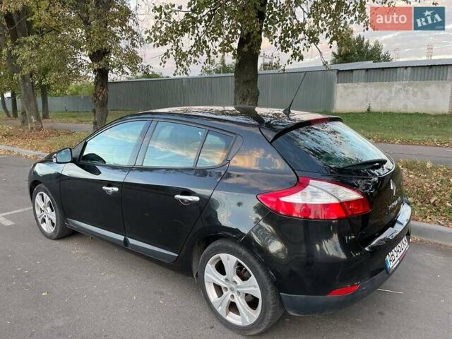 Рено Меган, объемом двигателя 1.6 л и пробегом 242 тыс. км за 5700 $, фото 6 на Automoto.ua