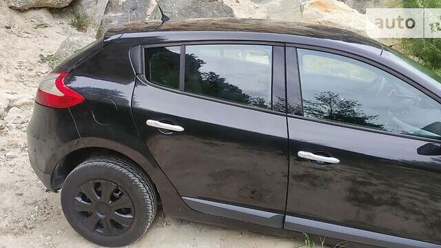 Рено Меган, об'ємом двигуна 1.5 л та пробігом 150 тис. км за 6500 $, фото 46 на Automoto.ua