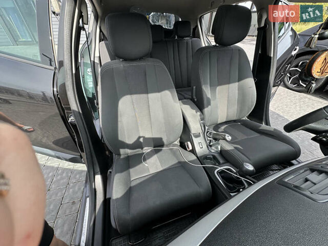 Рено Меган, объемом двигателя 1.6 л и пробегом 240 тыс. км за 6200 $, фото 6 на Automoto.ua