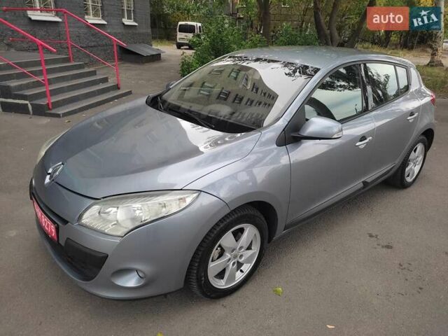 Рено Меган 2009 у Дніпро (Дніпропетровську) на Automoto.ua Рено Меган, об'ємом двигуна 1.6 л та пробігом 222 тис. км за 6900 $, фото 2 на Automoto.ua