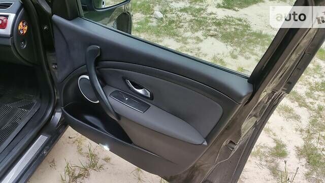 Рено Меган, об'ємом двигуна 1.5 л та пробігом 150 тис. км за 6500 $, фото 6 на Automoto.ua