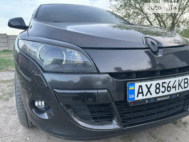 Рено Меган, объемом двигателя 1.5 л и пробегом 302 тыс. км за 8950 $, фото 8 на Automoto.ua