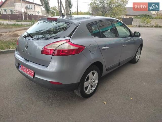 Рено Меган 2009 у Дніпро (Дніпропетровську) на Automoto.ua Рено Меган, об'ємом двигуна 1.6 л та пробігом 222 тис. км за 6900 $, фото 8 на Automoto.ua