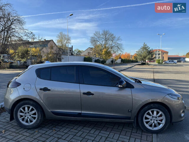 Рено Меган, объемом двигателя 1.6 л и пробегом 180 тыс. км за 7200 $, фото 13 на Automoto.ua