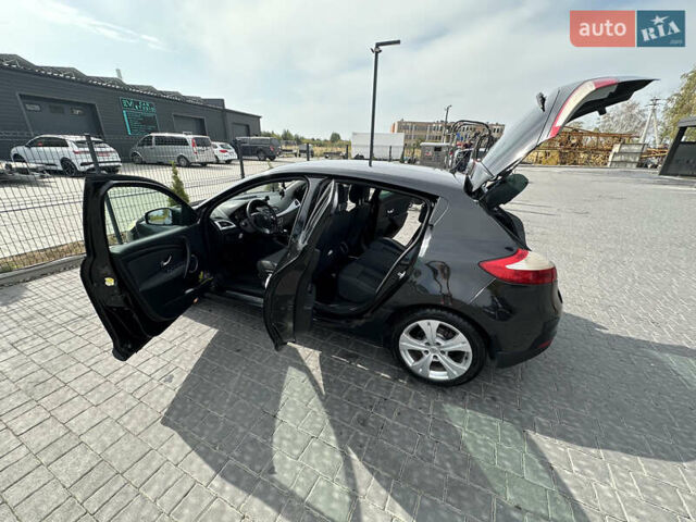 Рено Меган, объемом двигателя 1.6 л и пробегом 240 тыс. км за 6200 $, фото 1 на Automoto.ua