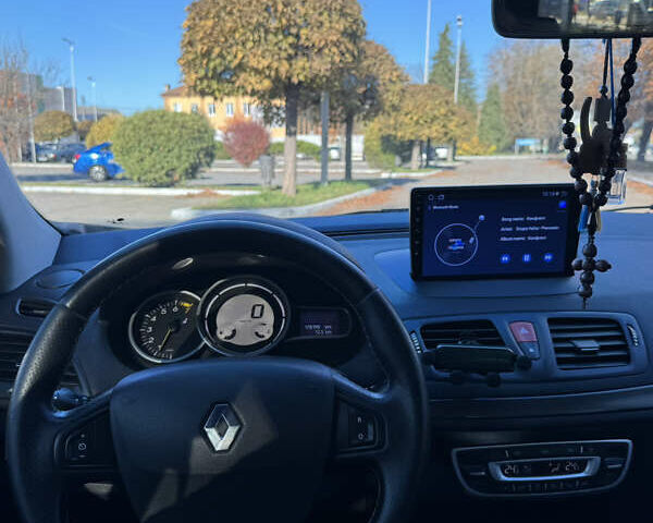 Рено Меган, объемом двигателя 1.6 л и пробегом 180 тыс. км за 7200 $, фото 35 на Automoto.ua