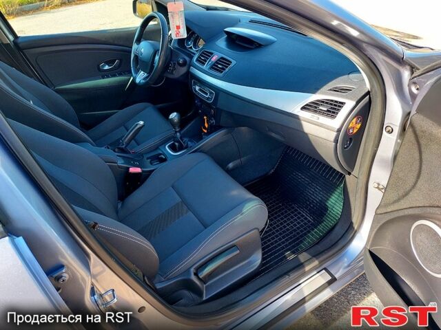 Рено Меган, об'ємом двигуна 1.6 л та пробігом 189 тис. км за 7000 $, фото 7 на Automoto.ua