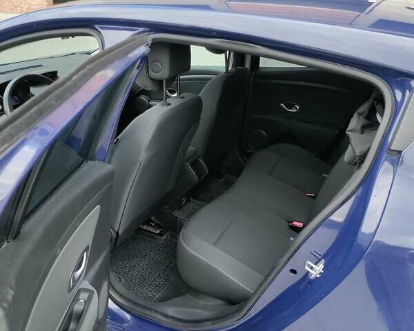 Рено Меган, объемом двигателя 1.6 л и пробегом 194 тыс. км за 5200 $, фото 9 на Automoto.ua
