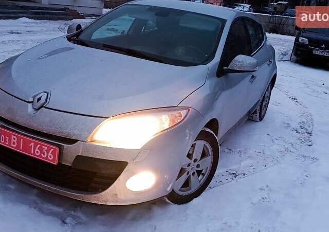 Рено Меган, об'ємом двигуна 1.6 л та пробігом 157 тис. км за 7000 $, фото 4 на Automoto.ua