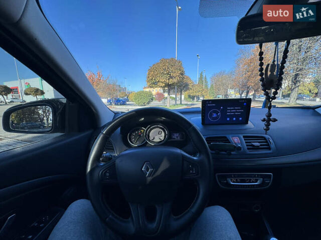 Рено Меган, объемом двигателя 1.6 л и пробегом 180 тыс. км за 7200 $, фото 29 на Automoto.ua