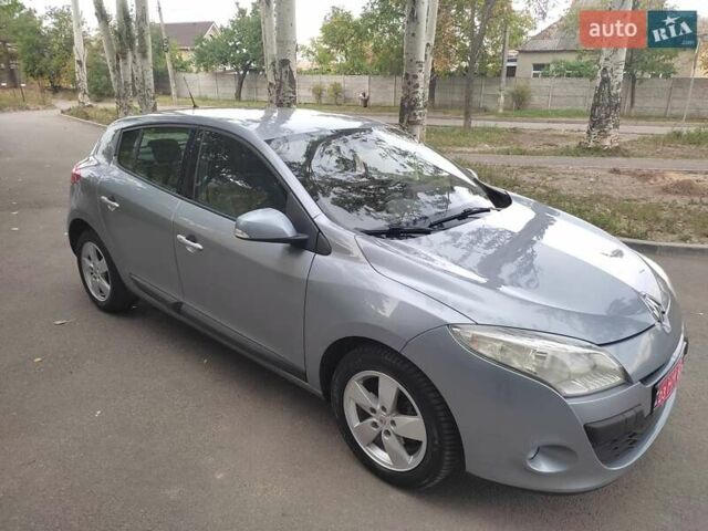 Рено Меган 2009 у Дніпро (Дніпропетровську) на Automoto.ua Рено Меган, об'ємом двигуна 1.6 л та пробігом 222 тис. км за 6900 $, фото 3 на Automoto.ua