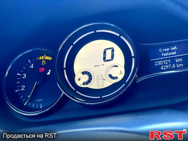 Рено Меган, объемом двигателя 1.5 л и пробегом 230 тыс. км за 6250 $, фото 8 на Automoto.ua