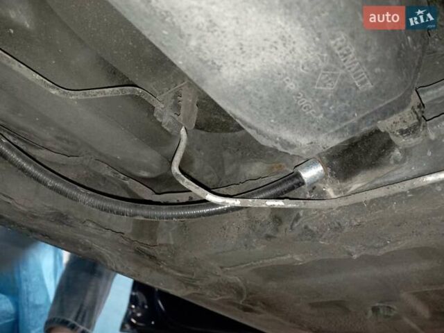 Рено Меган, об'ємом двигуна 1.6 л та пробігом 225 тис. км за 6999 $, фото 92 на Automoto.ua