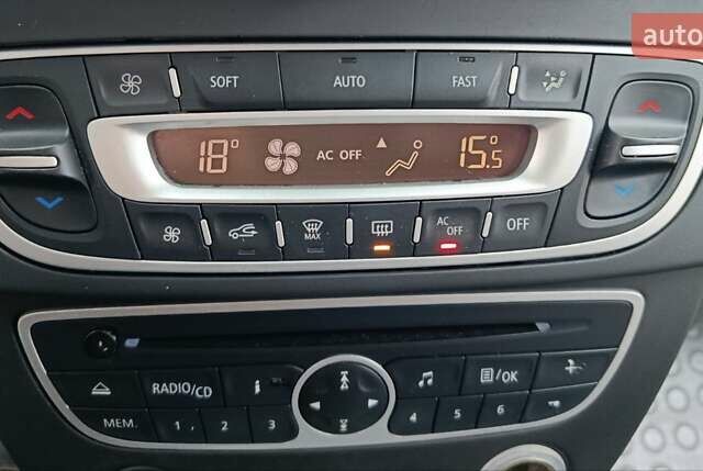 Рено Меган, об'ємом двигуна 1.6 л та пробігом 225 тис. км за 6999 $, фото 56 на Automoto.ua