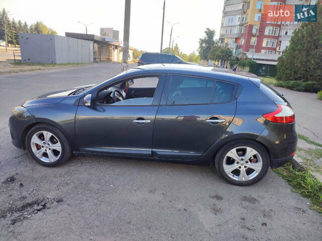 Рено Меган, объемом двигателя 1.5 л и пробегом 309 тыс. км за 6600 $, фото 8 на Automoto.ua