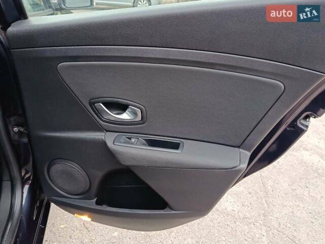 Рено Меган, об'ємом двигуна 1.6 л та пробігом 225 тис. км за 6999 $, фото 73 на Automoto.ua