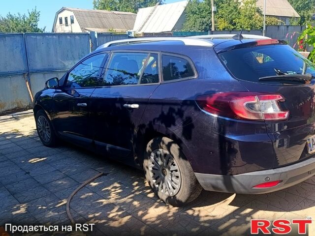 Рено Меган, объемом двигателя 1.5 л и пробегом 0 тыс. км за 7000 $, фото 6 на Automoto.ua