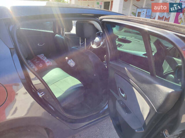Рено Меган, объемом двигателя 1.5 л и пробегом 309 тыс. км за 6600 $, фото 4 на Automoto.ua