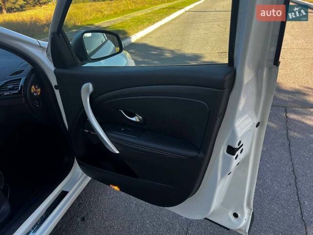 Рено Меган, об'ємом двигуна 2 л та пробігом 105 тис. км за 8100 $, фото 32 на Automoto.ua