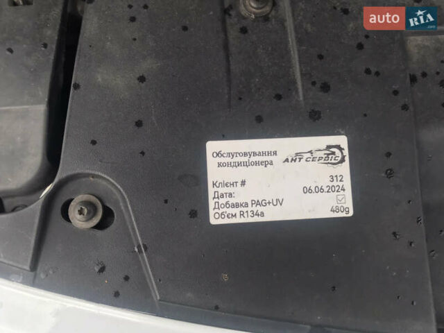 Рено Меган, объемом двигателя 1.5 л и пробегом 315 тыс. км за 7200 $, фото 23 на Automoto.ua