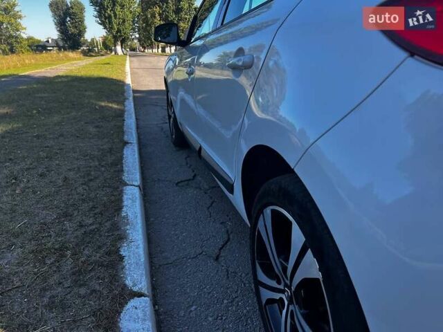 Рено Меган, об'ємом двигуна 2 л та пробігом 105 тис. км за 8100 $, фото 1 на Automoto.ua