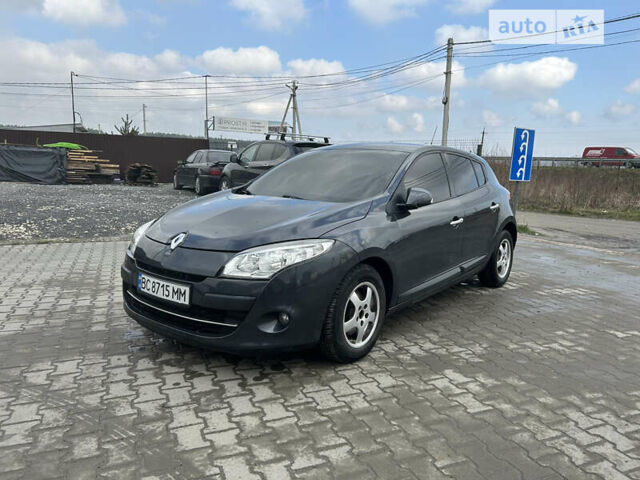 Рено Меган, объемом двигателя 1.5 л и пробегом 267 тыс. км за 6600 $, фото 4 на Automoto.ua