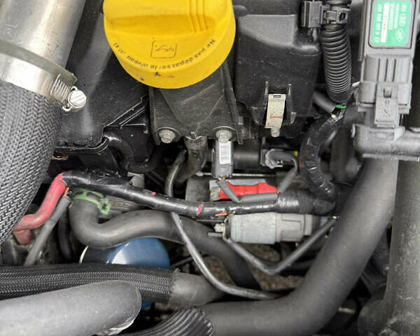 Рено Меган, объемом двигателя 1.5 л и пробегом 140 тыс. км за 7500 $, фото 47 на Automoto.ua