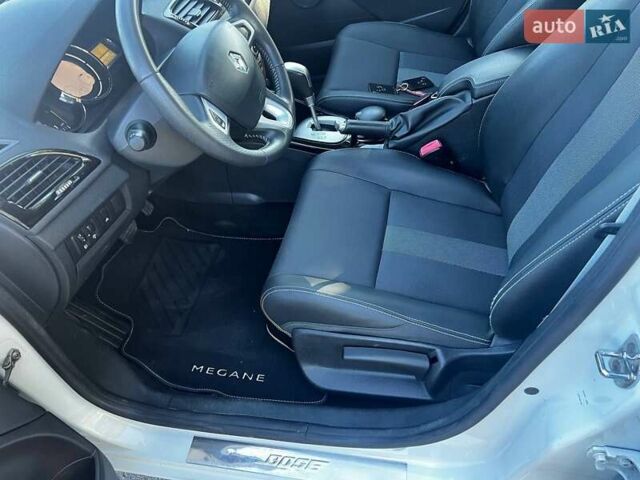 Рено Меган, об'ємом двигуна 2 л та пробігом 105 тис. км за 8100 $, фото 15 на Automoto.ua