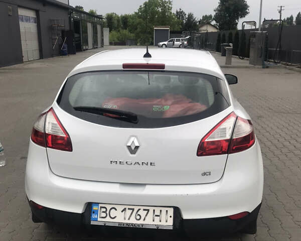 Рено Меган, объемом двигателя 1.5 л и пробегом 315 тыс. км за 7200 $, фото 5 на Automoto.ua