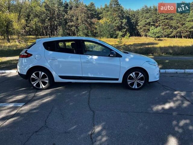 Рено Меган, об'ємом двигуна 2 л та пробігом 105 тис. км за 8100 $, фото 7 на Automoto.ua